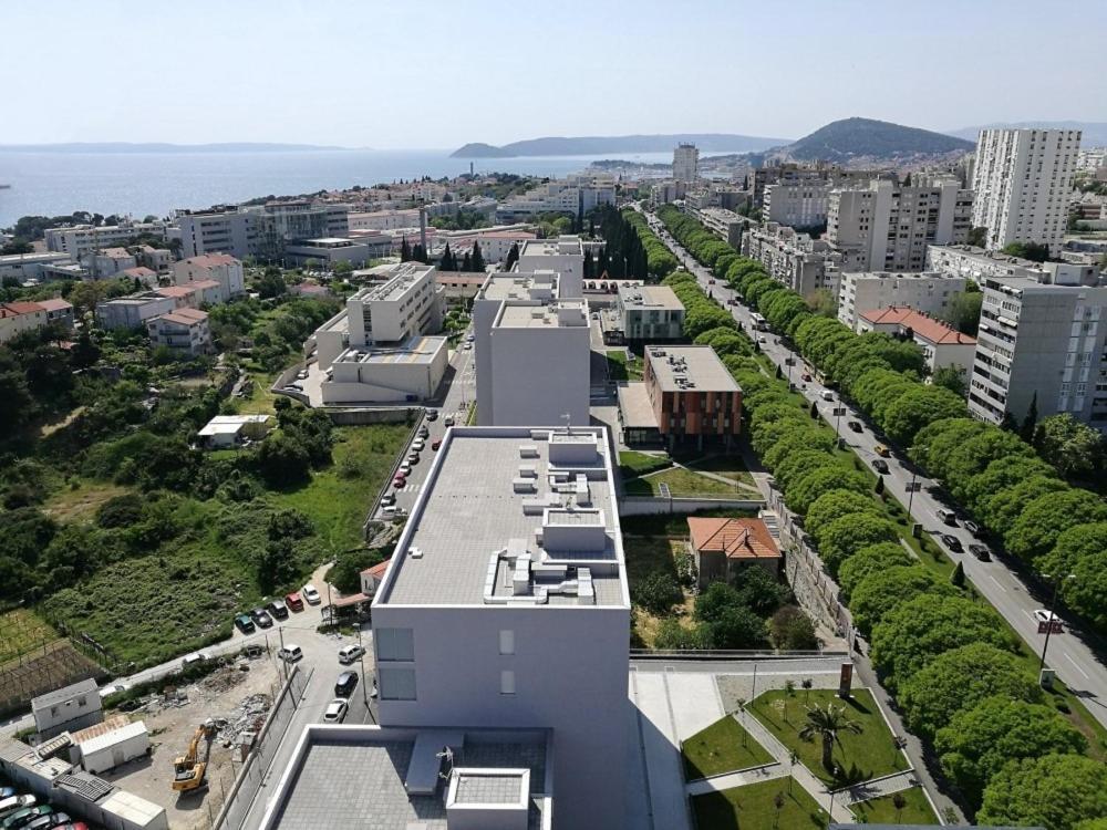 Luxury Apartment Azure Split Exterior photo